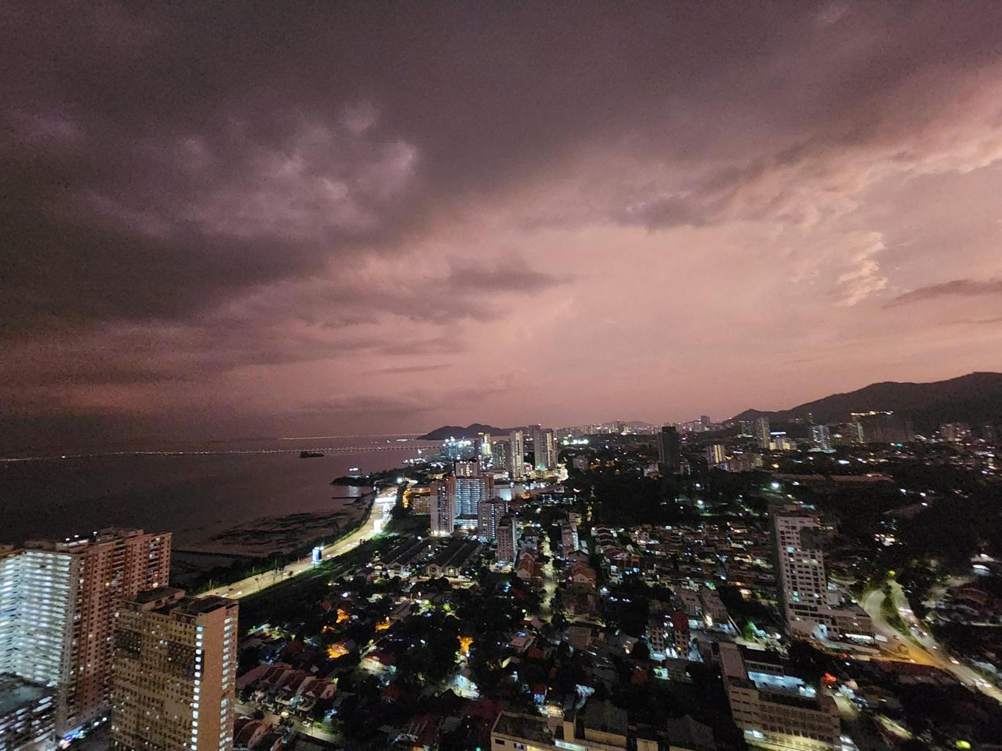 Urban Suites - Penang Jelutong Εξωτερικό φωτογραφία